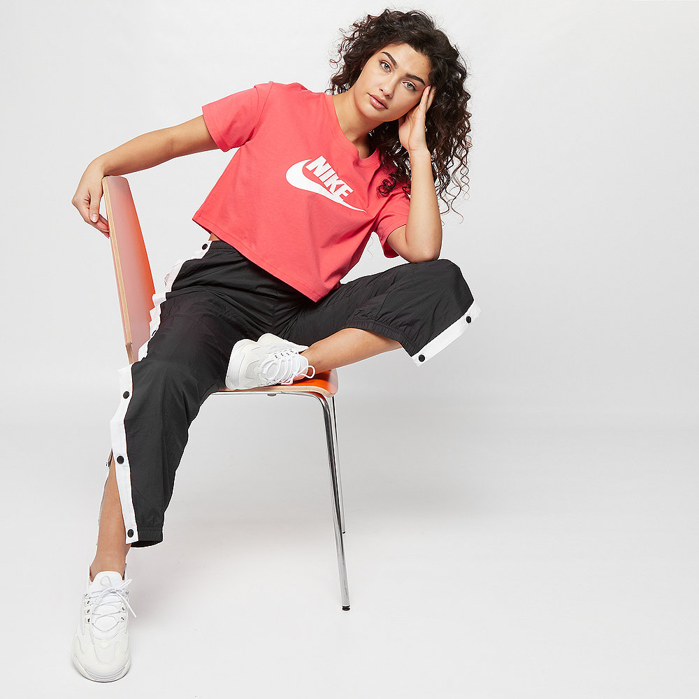 NIKE NSW Tee Essential Crop Icon Futura ember glow/white