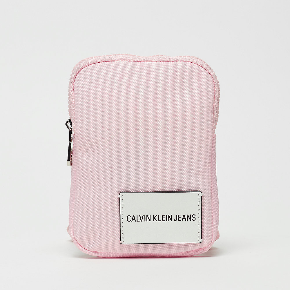 Calvin Klein Sport Essential Phone Crossbody chintz rose