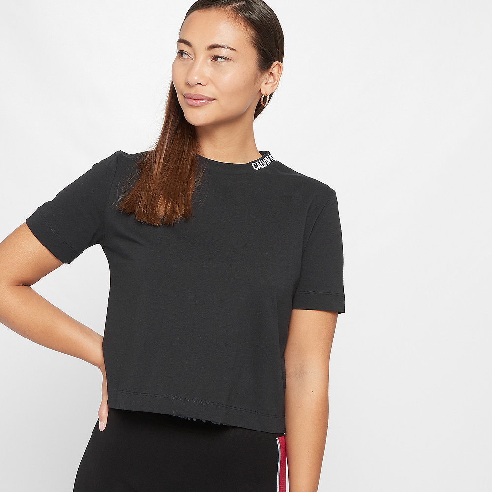 Calvin Klein Cropped Skater T-Shirt black