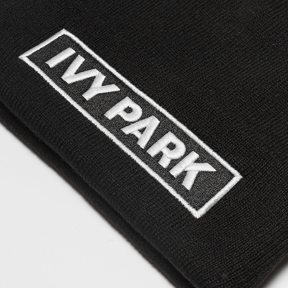 IVY PARK Badge Logo Beanie black