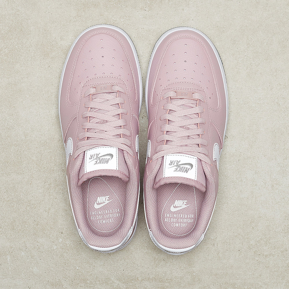NIKE Air Force 1 '07 Essential plum chalk/plum chalk wht mtlc lus