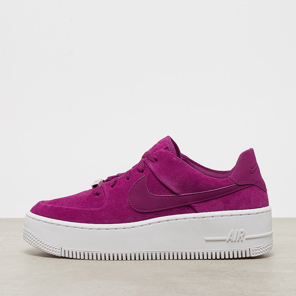 NIKE Air Force 1 Sage Low true berry/true berry-plum chalk