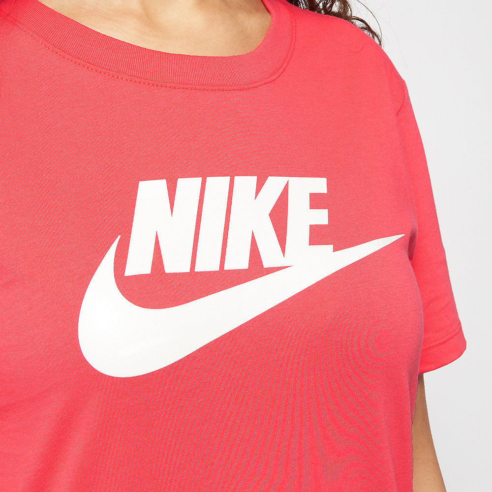 NIKE NSW Tee Essential Icon Futura ember glow/white