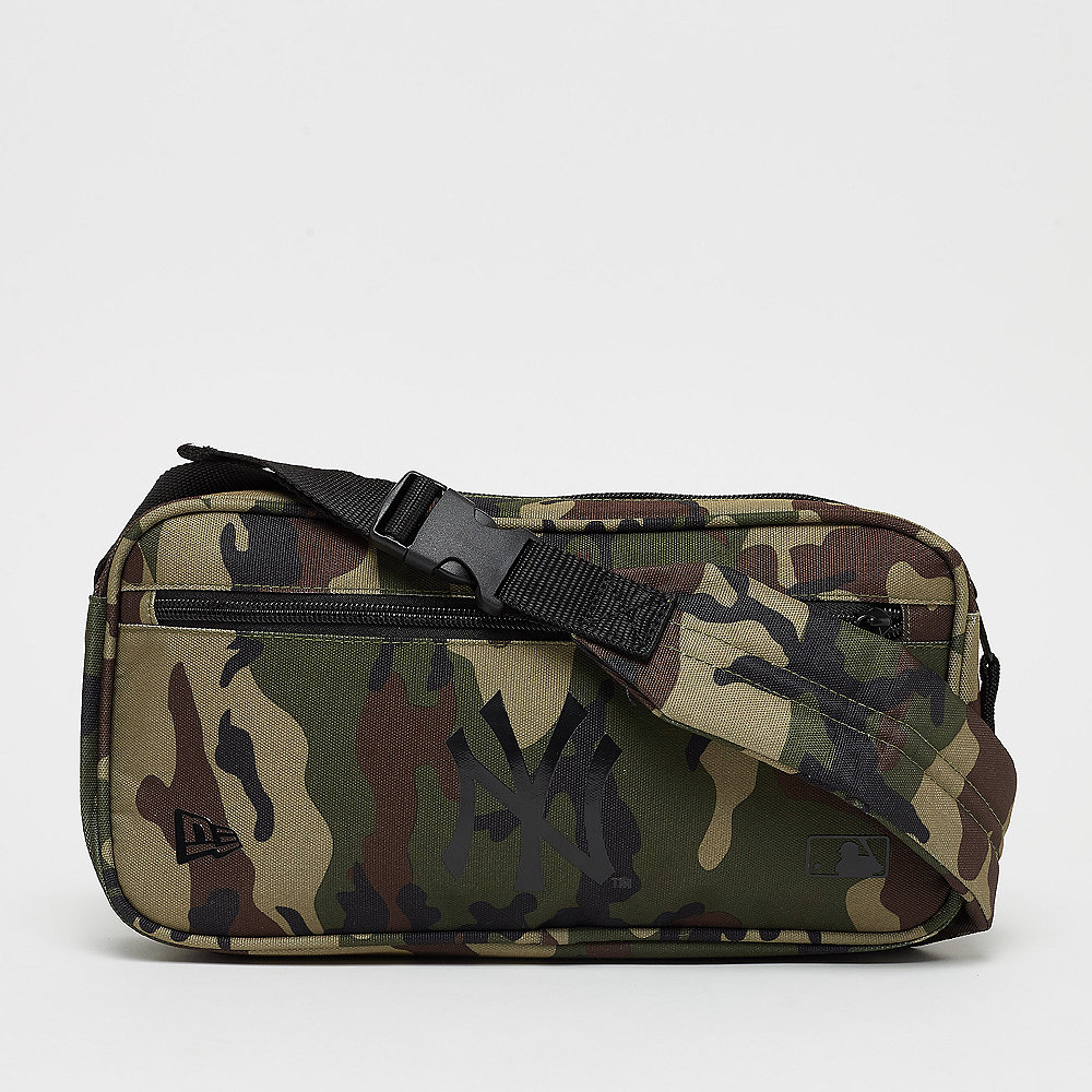 New Era MLB Waist Bag New York Yankees woodland camo/black