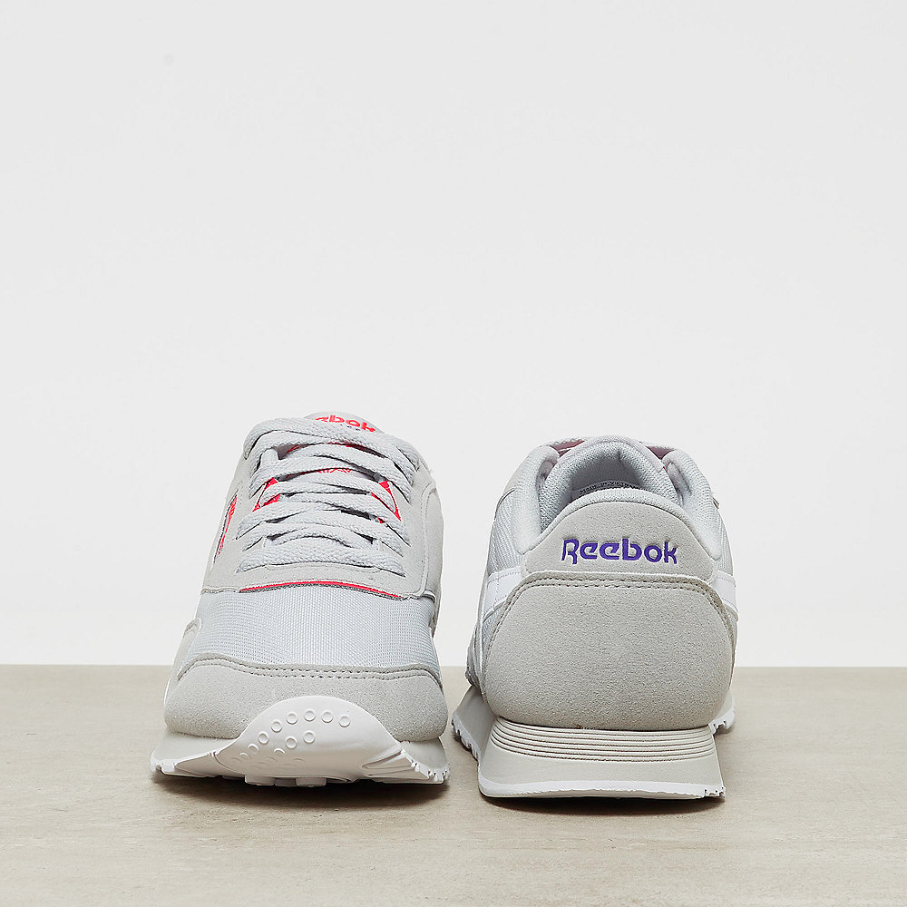 Reebok CL Nylon M TXT retro-skull grey/neon cherry/ultima prple/wht