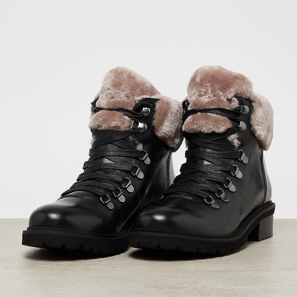 Steve Madden Tree black leather