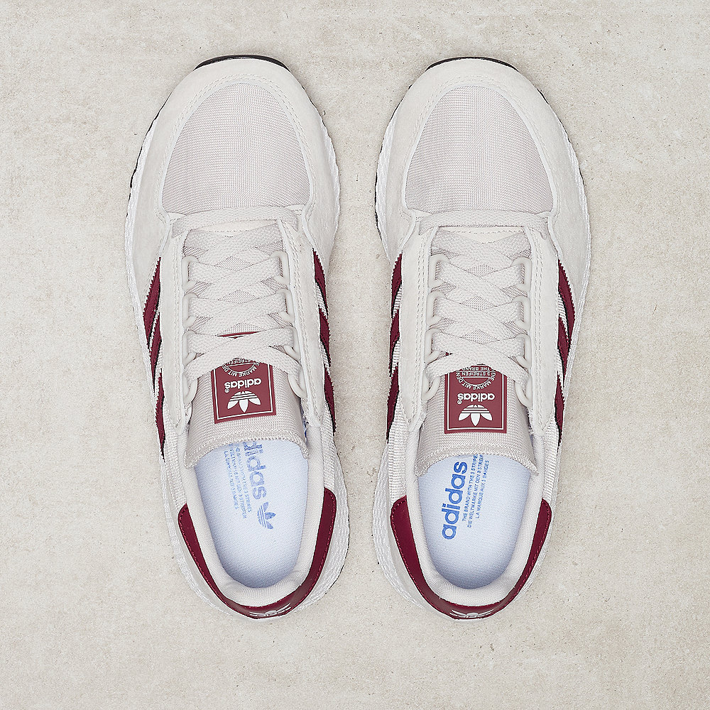 adidas Forest Grove chalk pearl/white/core black