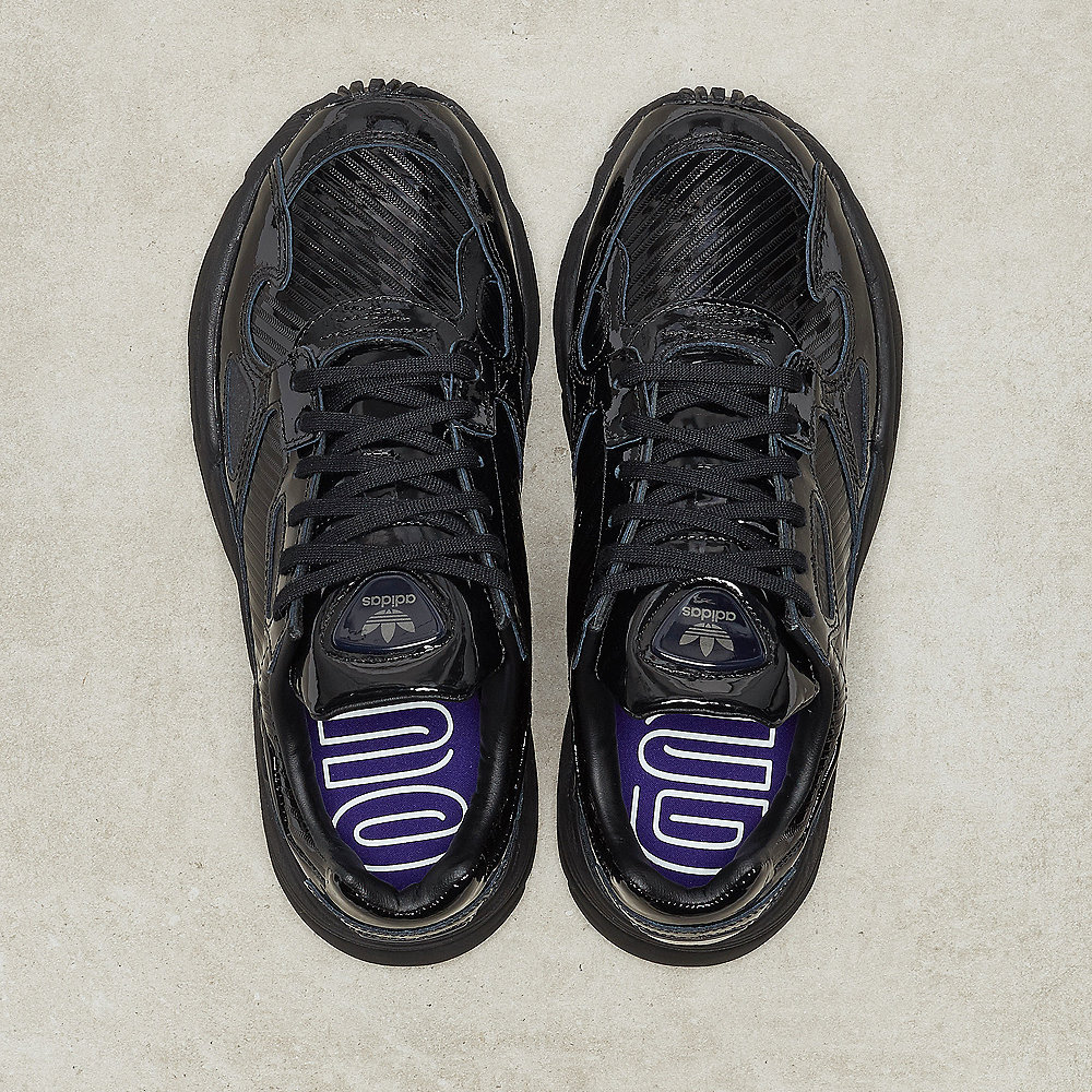 adidas Falcon W core black/core black/collegiate purple
