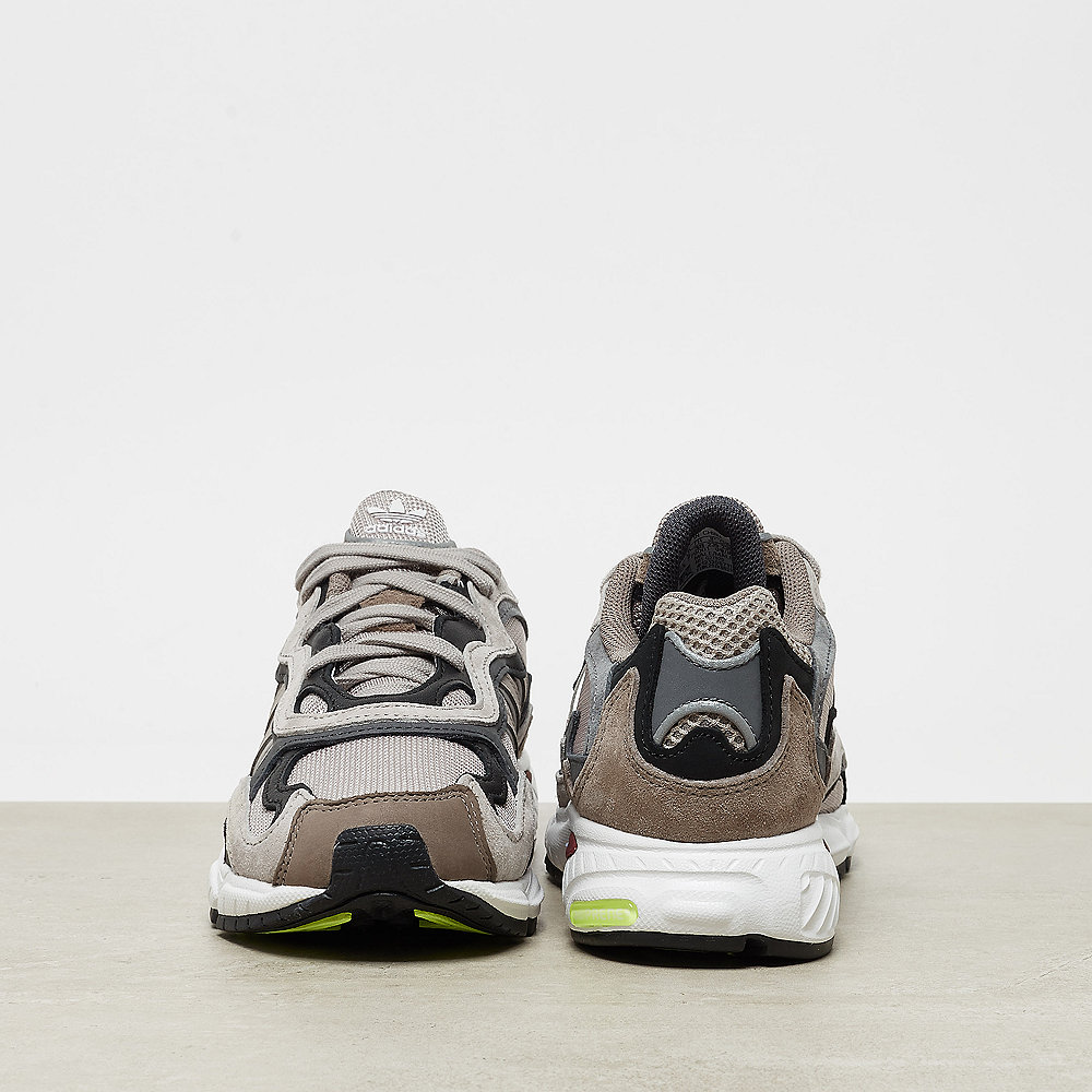adidas Temper Run light brown/gresix/black