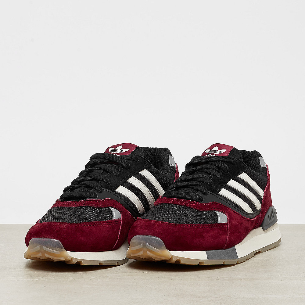 adidas Quesence burgundy/chalk white