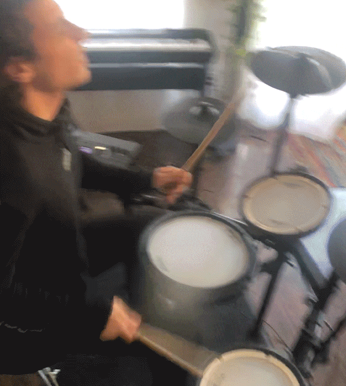 Influencer Rob in a HUGO look