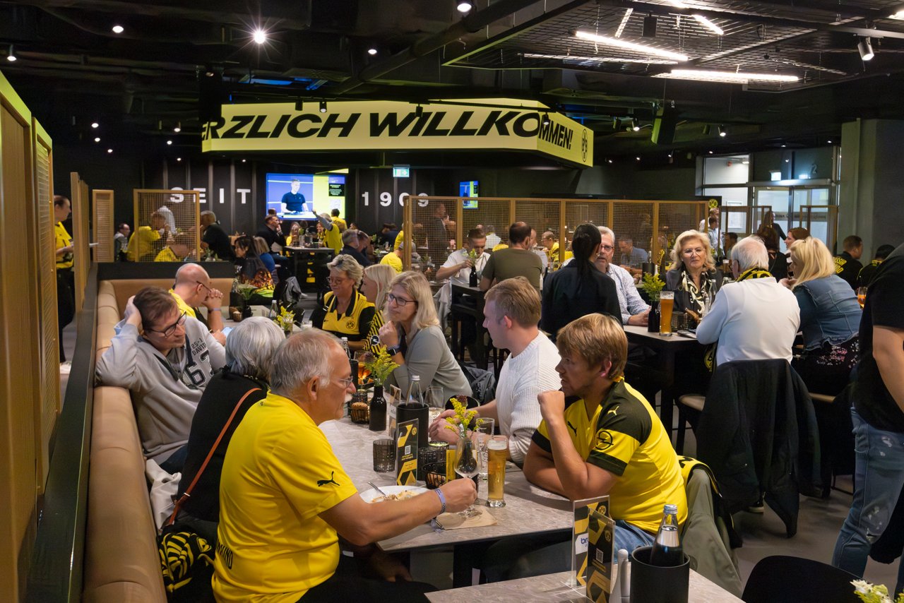 Innenansicht des Hospitality Bereichs "Hansaplatz" an einem Spieltag