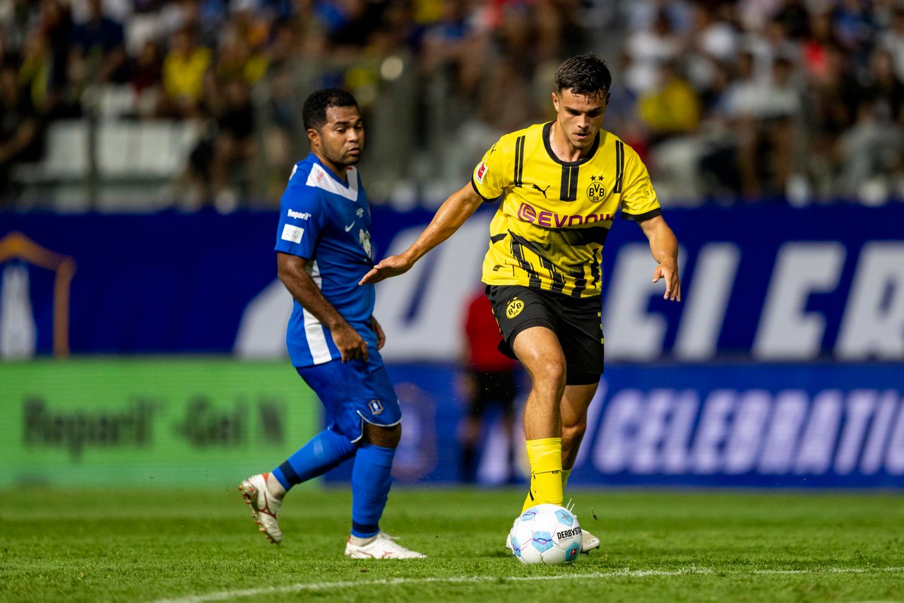 24/25, Bundesliga, Bundesligasaison, ASIA, Tour, Vorbereitungsreise, Asien, Testspiel, Freundschaftsspiel
Sonntag 21.07.2024, 1. Fussball - Bundesliga Saison 24/25 - ASIA Tour 2024 in Bangkok, .Thailand - BV Borussia Dortmund -  .BG Pathum United vs. Borussia Dortmund.Kjell Waetjen (BVB).Copyright:.Borussia Dortmund GmbH & Co. KGaA.Rheinlanddamm 207-209.44137 Dortmund..(NO IPTC-stripping allowed).EDITORIAL USE ONLY