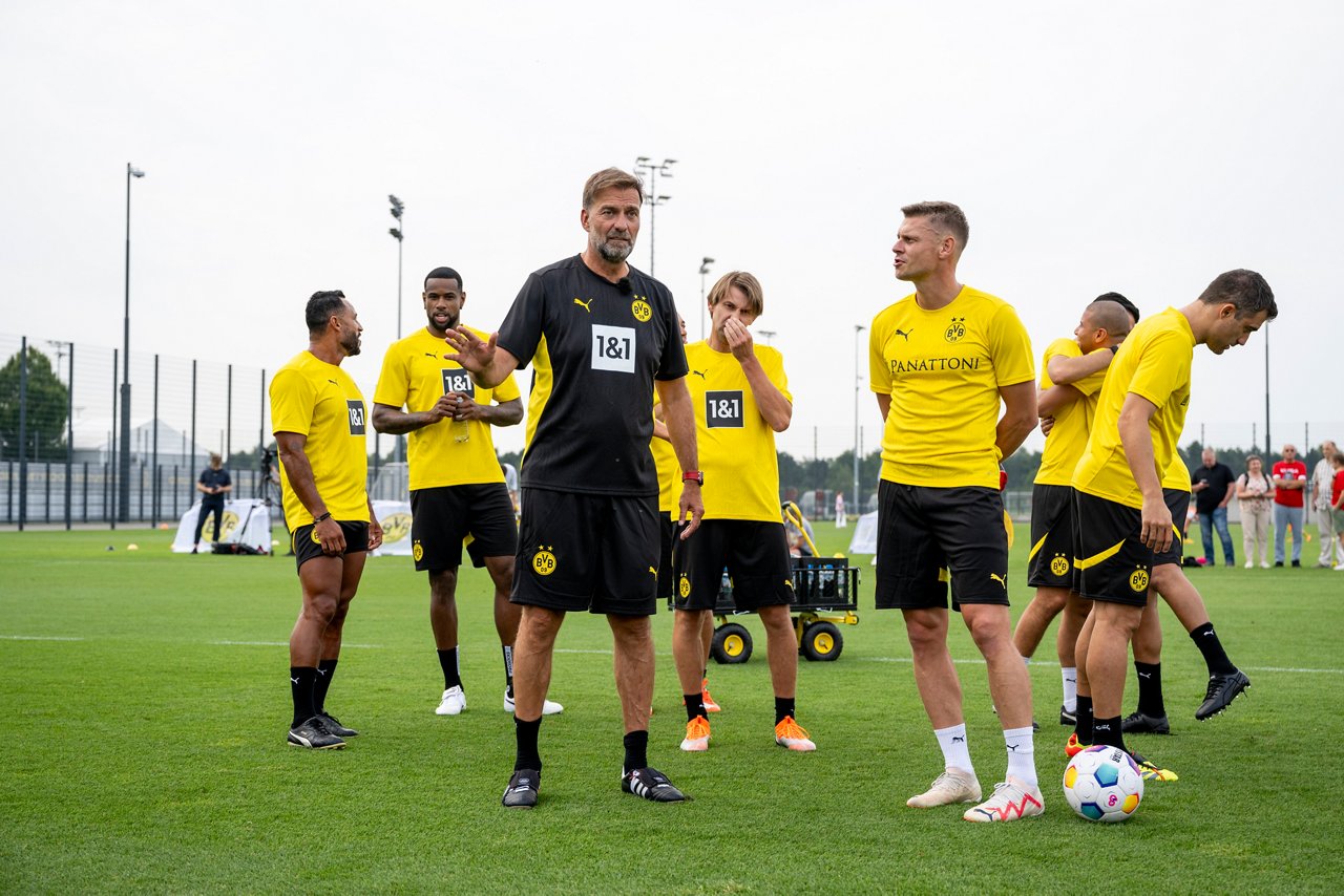 24/25, Bundesliga, Bundesligasaison, Training, Abschiedszczspiel, Abschlusstraining, Abschiedsspiel
Freitag 06.09.2024, 1. Fussball - Bundesliga Saison 24/25 - Training in Dortmund, .BV Borussia Dortmund - Training - .Trainer Juergen Jürgen Klopp Lukasz Piszczek..Copyright:.Borussia Dortmund GmbH & Co. KGaA.Rheinlanddamm 207-209.44137 Dortmund..(NO IPTC-stripping allowed).EDITORIAL USE ONLY