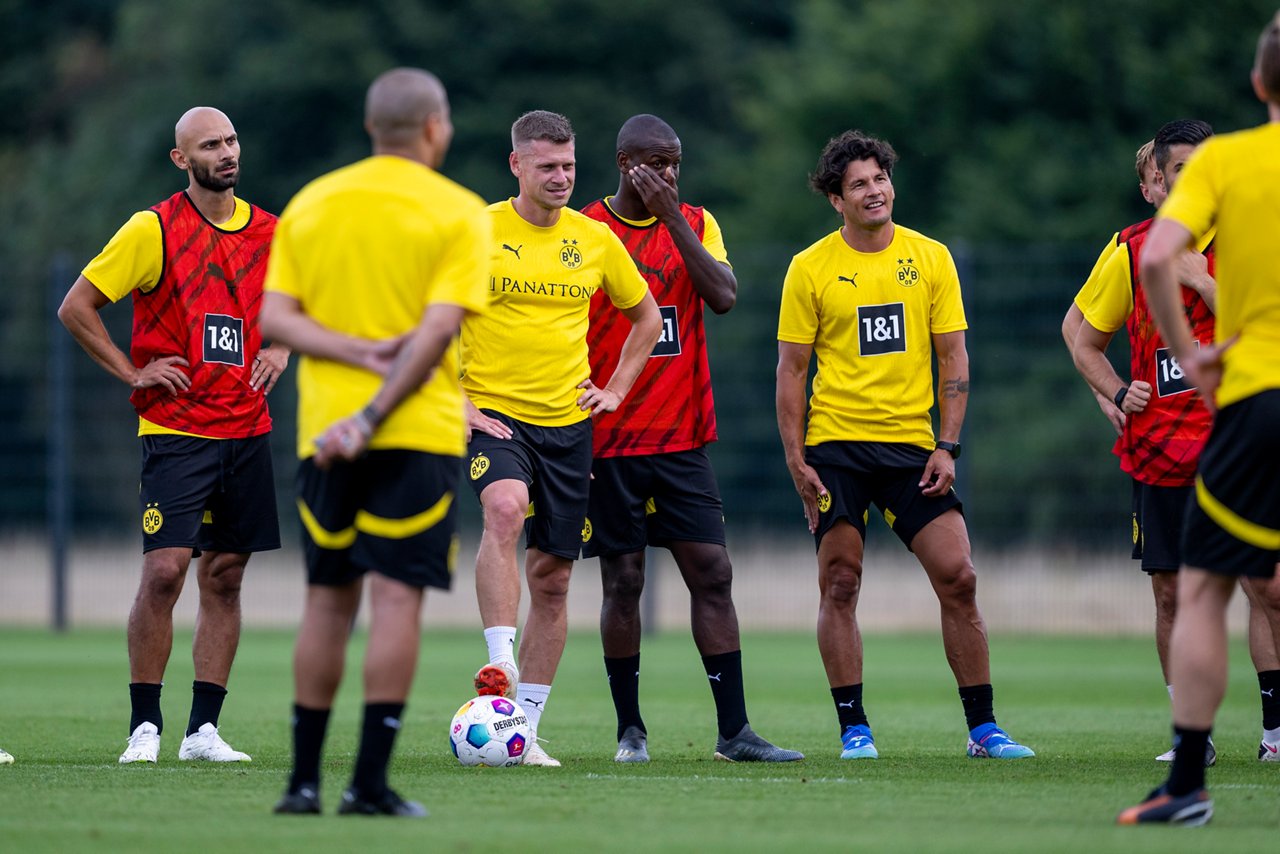 24/25, Bundesliga, Bundesligasaison, Training, Abschiedszczspiel, Abschlusstraining, Abschiedsspiel
Freitag 06.09.2024, 1. Fussball - Bundesliga Saison 24/25 - Training in Dortmund, .BV Borussia Dortmund - Training - .Ömer Toprak Lukasz Piszczek..Copyright:.Borussia Dortmund GmbH & Co. KGaA.Rheinlanddamm 207-209.44137 Dortmund..(NO IPTC-stripping allowed).EDITORIAL USE ONLY