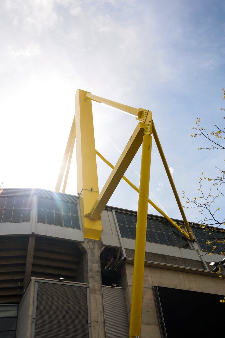 Westfalenstadion von außen 