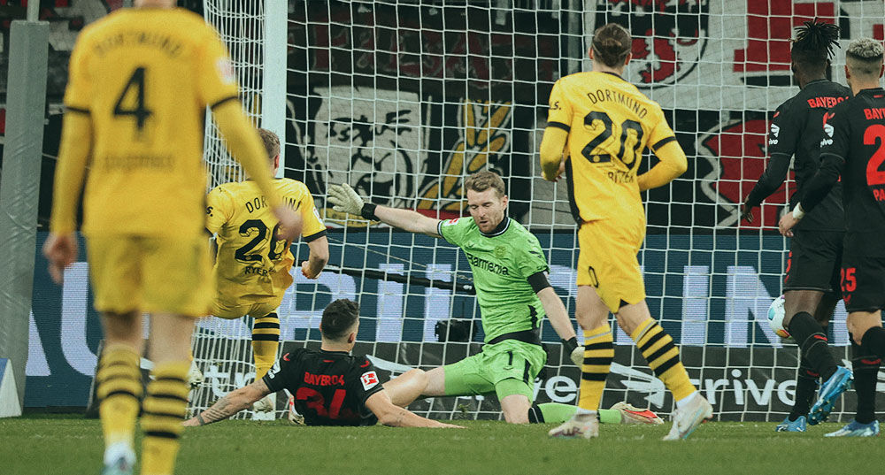 Fussball / firo Bayer Leverkusen - Borussia Dortmund 03.12.2023