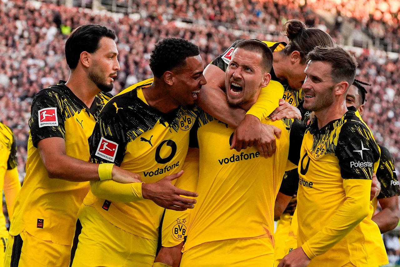 Am kommenden Sonntag wollen die Borussen auch nach dem Spiel jubeln: hier Ramy Bensebaini, Felix Nmecha, Waldemar Anton (nach dessen Tor zum 2:1), Marcel Sabitzer und Pascal Groß.