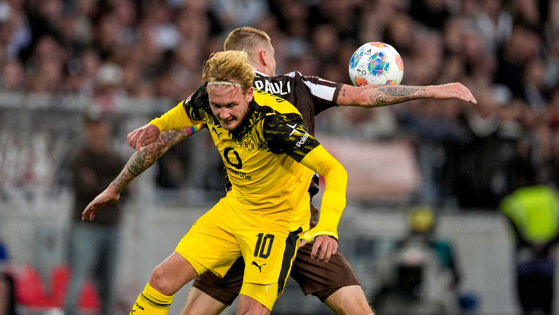 Facts: Brandt runs, fights and scores – Guirassy following in Emmerich's  footsteps