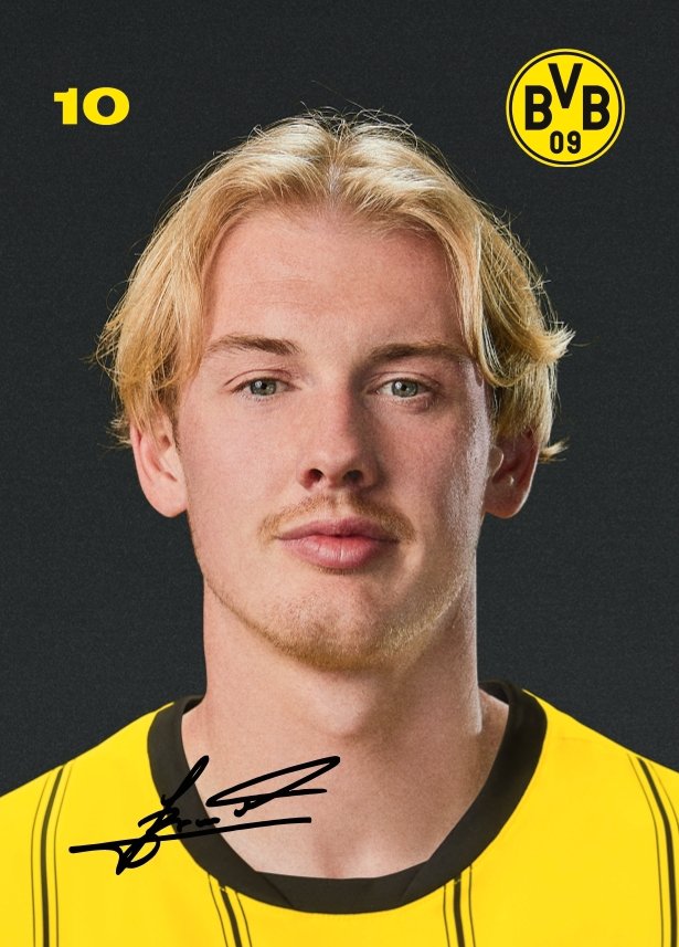  Front side of the autograph card from Julian Brandt
