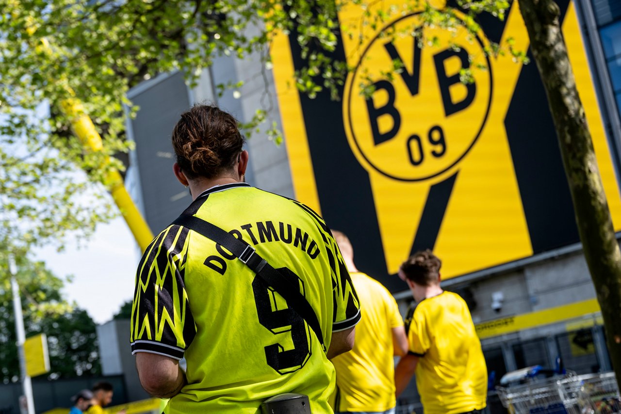 BVB Fan vor SIGNAL-IDUNA-PARK