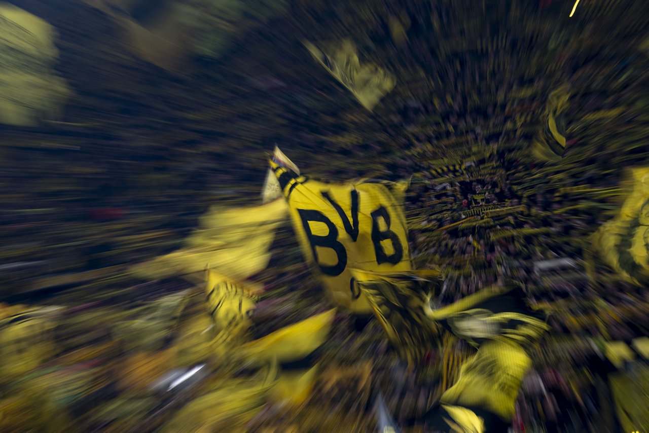 BVB Fans auf der Südtribüne