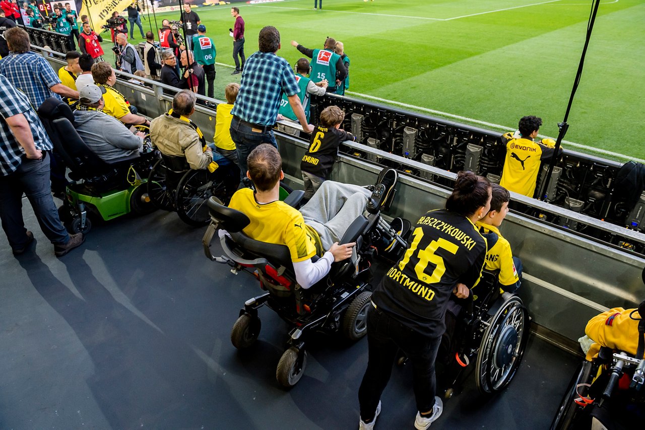 Wheelchair users in SIGNAL IDUNA PARK