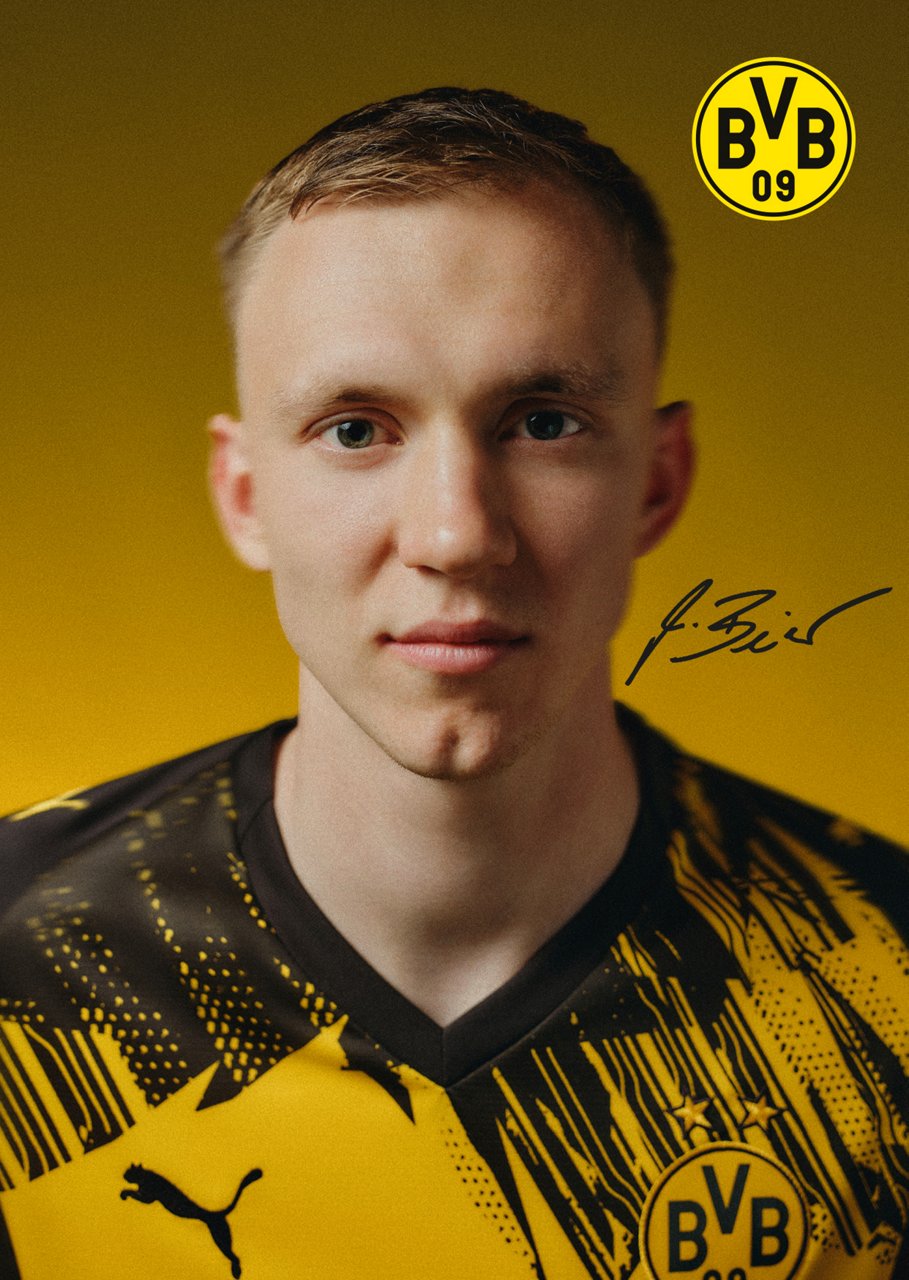 Vorderseite der Autogrammkarte von Maximilian Beier.