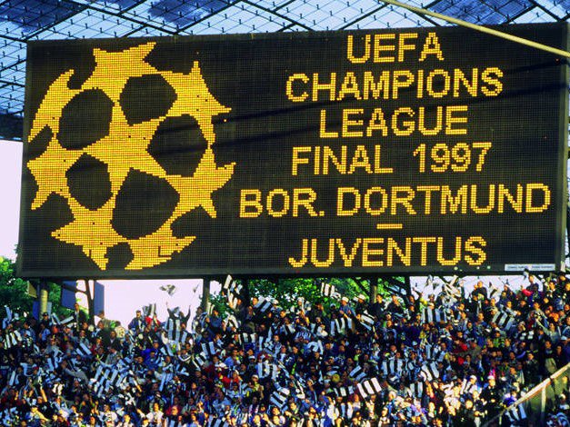 Borussia Dortmund against Juventus Turin in the Champions League Final 1997