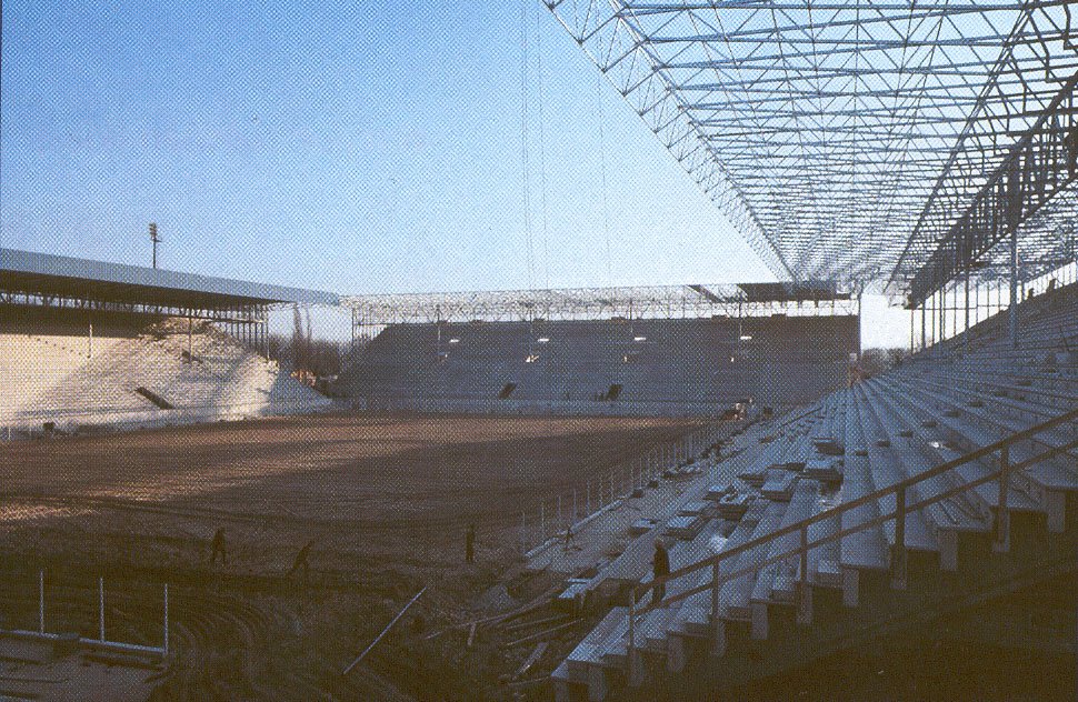 Roof construction of the Westfalenstadion.