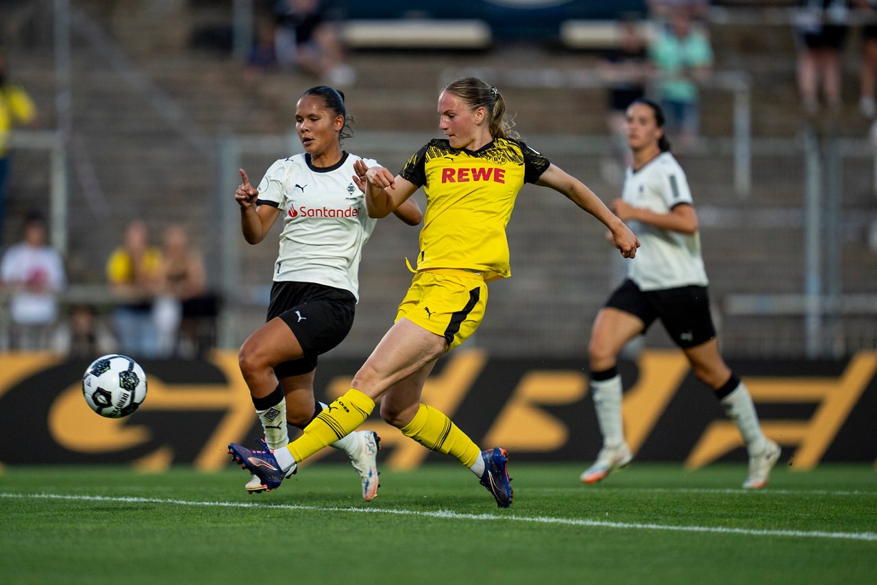 BVB-Spielerin Annika Enderle im Spiel gegen Mönchengladbach.