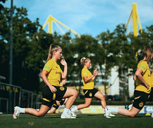 24/25, Bundesliga, Bundesligasaison, Training, Frauen, Auftakttraining, Trainingsauftakt
Montag 15.07.2024, Westfalenliga Frauen Saison 24/25 - Trainingsauftakt in Dortmund, .BV Borussia Dortmund - Training - .Mandy Reinhardt (BVB), Kimberly Becker (BVB)..Copyright:.Borussia Dortmund GmbH & Co. KGaA.Rheinlanddamm 207-209.44137 Dortmund..(NO IPTC-stripping allowed).EDITORIAL USE ONLY