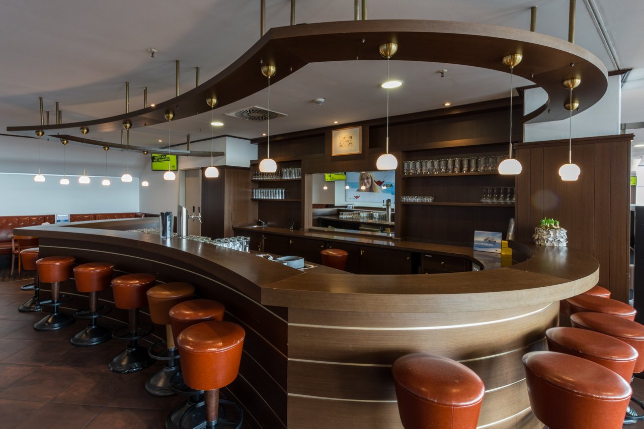 Bar im Friedensplatz des SIGNAL IDUNA PARK.