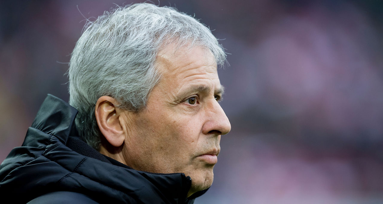 Samstag  24.11.2018, 1. Fussball - Bundesliga Saison 18/19 - 12. Spieltag in Mainz, 
1. FSV Mainz 05 - Borussia Dortmund
Trainer Lucien Favre (BVB)

Copyright:
Borussia Dortmund GmbH & Co. KGaA
Rheinlanddamm 207-209
44137 Dortmund



