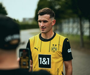 24/25, Bundesliga, Bundesligasaison, Vertrag, Unterschrift, Neuverpflichtung, Transfer, Vertragsunterschrift
Mittwoch 31.07.2024, 1. Fussball - Bundesliga Saison 24/25 - Borussia Dortmund - Pascal Gross Groß.Neuverpflichtung..Copyright:.Borussia Dortmund GmbH & Co. KGaA.Rheinlanddamm 207-209.44137 Dortmund..(NO IPTC-stripping allowed).EDITORIAL USE ONLY