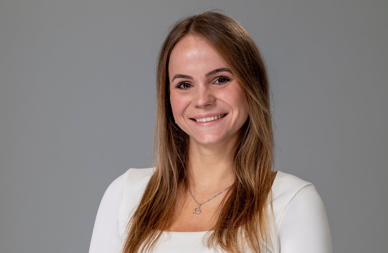 Melanie Kabuth, Privatreisen.