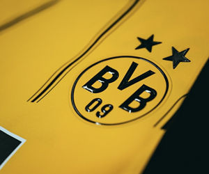 23/24, Bundesliga, Bundesligasaison, Herren, Saison, Sport, football, soccer
Samstag 18.05.2024, 1. Bundesliga Saison 23/24 - 34. Spieltag in Dortmund,    .Borussia Dortmund - SV Darmstadt 98.Kabine Spielerkabine neues PUMA Heimtrikot. Logo Copyright:.Borussia Dortmund GmbH & Co. KGaA.Rheinlanddamm 207-209.44137 Dortmund..(NO IPTC-stripping allowed).EDITORIAL USE ONLY