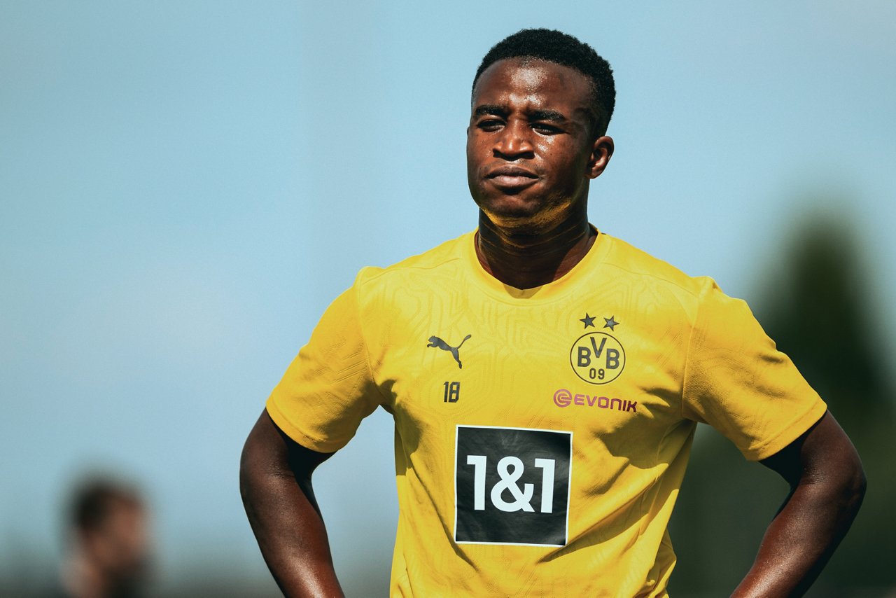 24/25, Bundesliga, Bundesligasaison, Training
Montag 15.07.2024, 1. Fussball - Bundesliga Saison 24/25 - Training in Dortmund, .BV Borussia Dortmund - Training - .Youssoufa Moukoko (BVB)..Copyright:.Borussia Dortmund GmbH & Co. KGaA.Rheinlanddamm 207-209.44137 Dortmund..(NO IPTC-stripping allowed).EDITORIAL USE ONLY