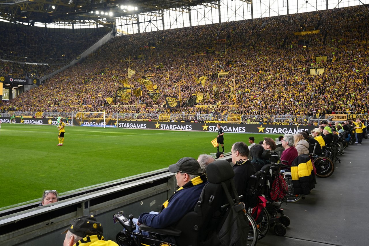 Mehr Informationen zu BVB-Tickets für Rollstuhlfahrer.