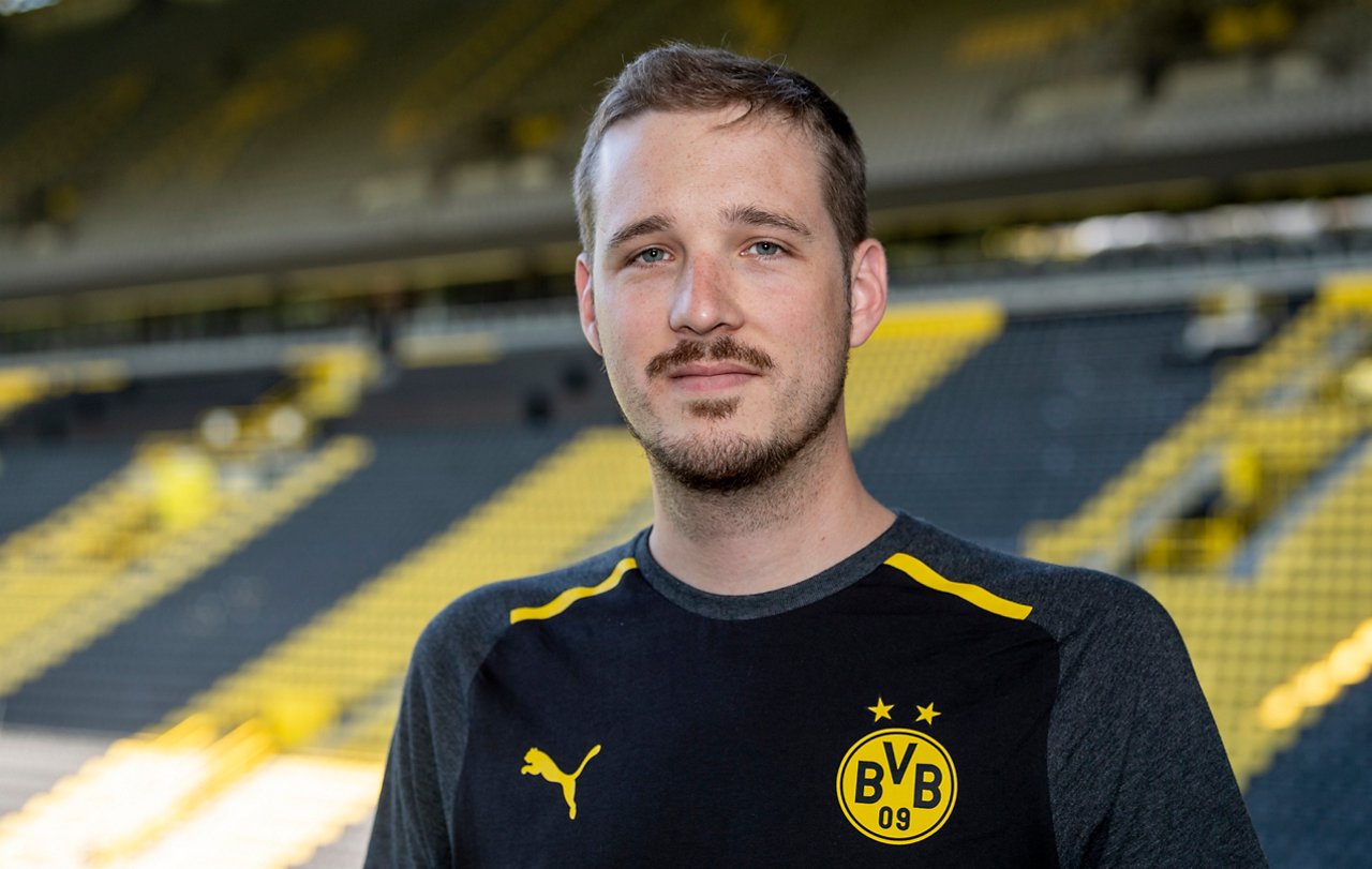 Philipp Palm, Ansprechpartnerin für alle internationalen Fanclubs.