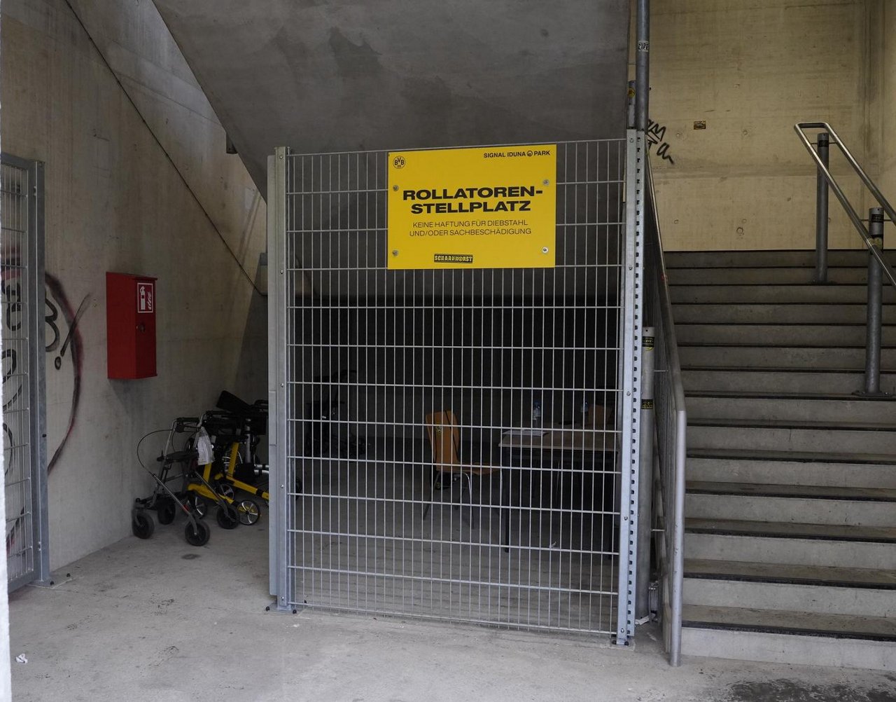 Rollatoren-Stellplätze im SIGNAL IDUNA PARK entdecken.