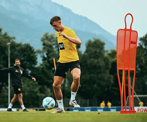 24/25, Bundesliga, Bundesligasaison, Trainingslager, Training
Donnerstag 08.08.2024, 1. Fussball - Bundesliga Saison 24/25 - Trainingslager in Bad Ragaz, Schweiz, BV Borussia Dortmund - Training.Nico Schlotterbeck (BVB).Copyright:.Borussia Dortmund GmbH & Co. KGaA.Rheinlanddamm 207-209.44137 Dortmund..(NO IPTC-stripping allowed).EDITORIAL USE ONLY