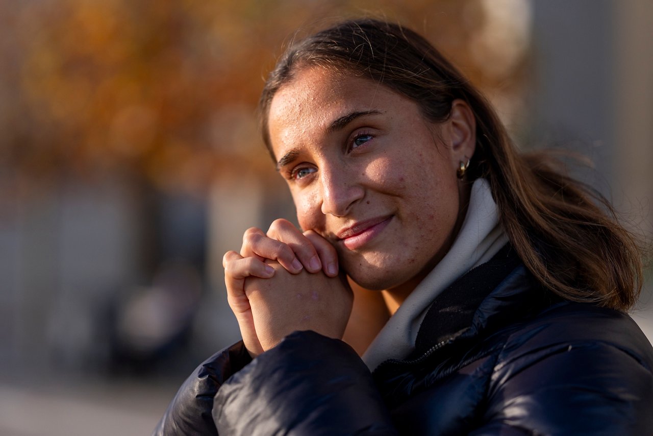 Jenske Steenwijk lächelnd.