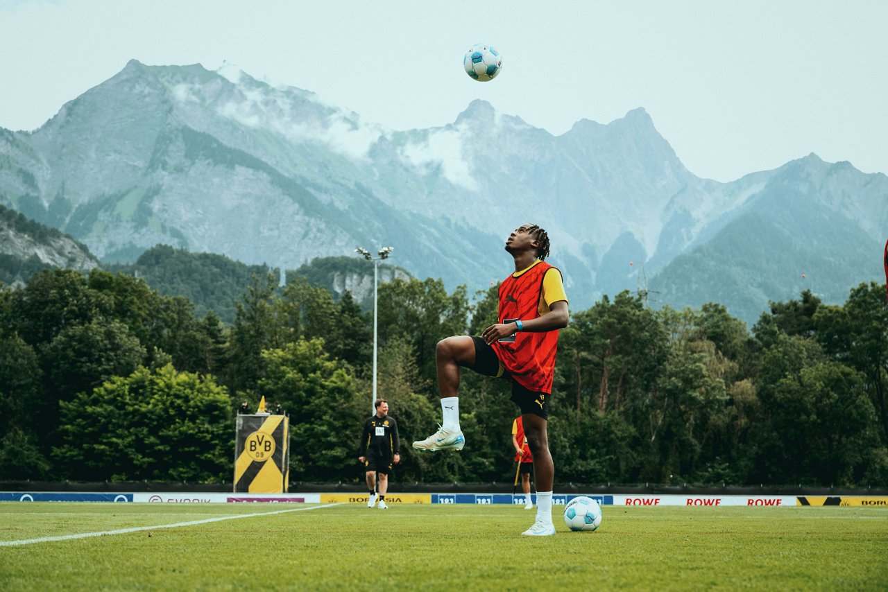 24/25, Bundesliga, Bundesligasaison, Trainingslager, Training
Freitag 02.08.2024, 1. Fussball - Bundesliga Saison 24/25 - Trainingslager in Bad Ragaz, Schweiz, BV Borussia Dortmund - Training.Jamie Bynoe-Gittens (BVB).Copyright:.Borussia Dortmund GmbH & Co. KGaA.Rheinlanddamm 207-209.44137 Dortmund..(NO IPTC-stripping allowed).EDITORIAL USE ONLY