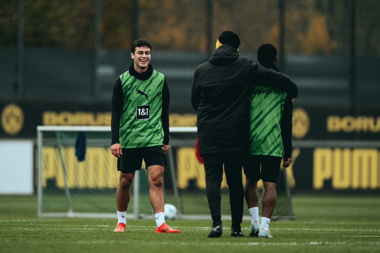 24/25, Bundesliga, Bundesligasaison, Training
Montag 18.11.2024, 1. Fussball - Bundesliga Saison 24/25 - Training in Dortmund, .BV Borussia Dortmund - Training - .Giovanni Reyna (BVB) Julien Duranville (BVB)..Copyright:.Borussia Dortmund GmbH & Co. KGaA.Rheinlanddamm 207-209.44137 Dortmund..(NO IPTC-stripping allowed).EDITORIAL USE ONLY