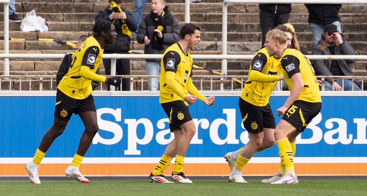 Samstag, 15.03.2025
Saison 24/25
3.Liga
29. Spieltag
Borussia Dortmund U23 - Viktoria Köln


Copyright:
Borussia Dortmund GmbH & Co. KGaA
Rheinlanddamm 207-209
44137 Dortmund