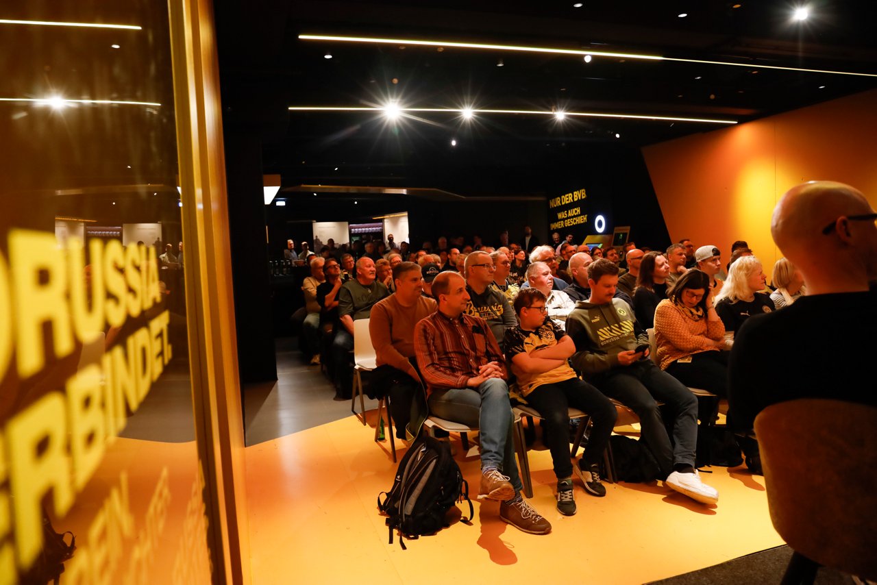 Fans im BORUSSEUM