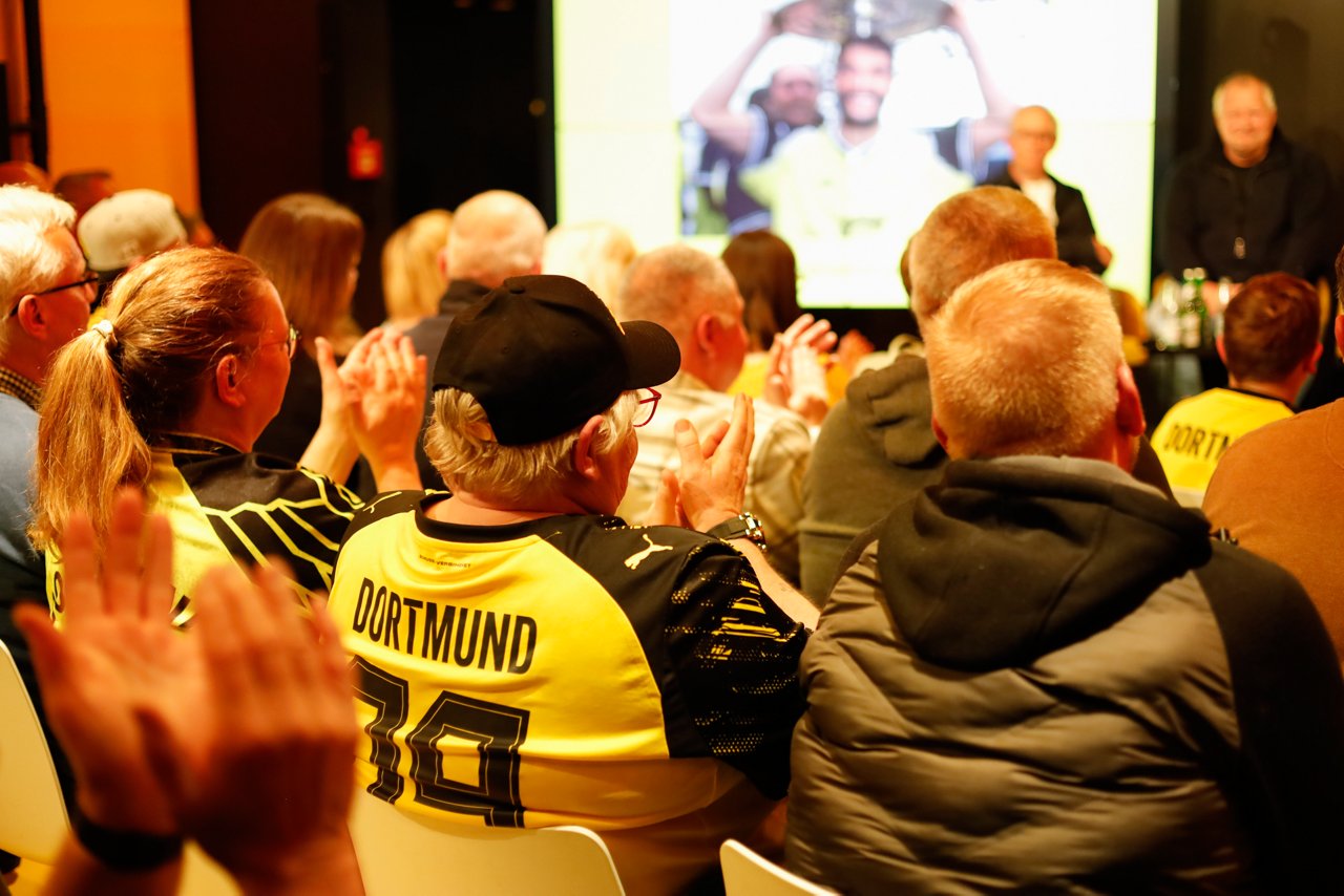 Fans im BORUSSEUM