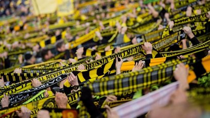 Samstag 28.02.2015, 1. Fussball - Bundesliga Saison 14/15 -  23. Spieltag in Borussia,
BV Borussia Dortmund - FC Schalke 04, 
BVB Fans Signal Iduna Park , Schals

Copyright:
Borussia Dortmund GmbH & Co. KGaA
Rheinlanddamm 207-209
44137 Dortmund



