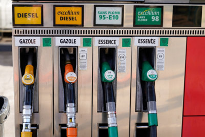 Les bons conseils pour choisir et conserver votre carburant de tondeuse